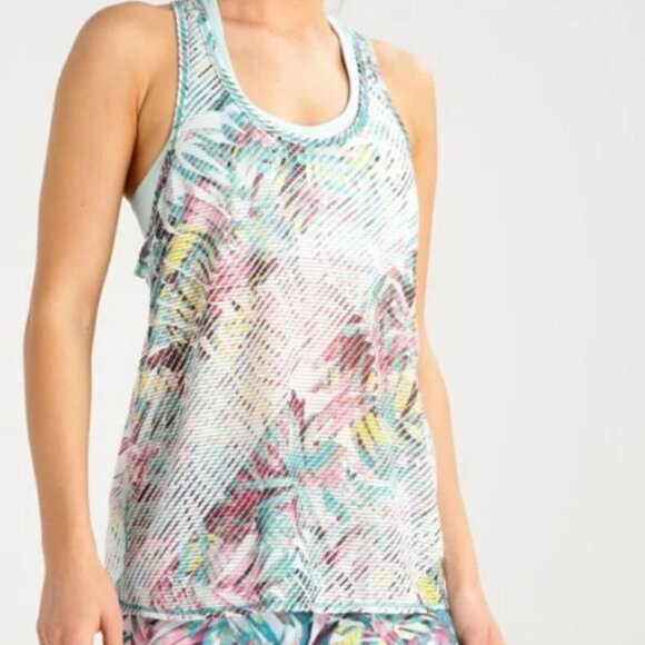Prana || Tilko Breezie Workout Tank in Dragonfly Paradise - Picture 2 of 6